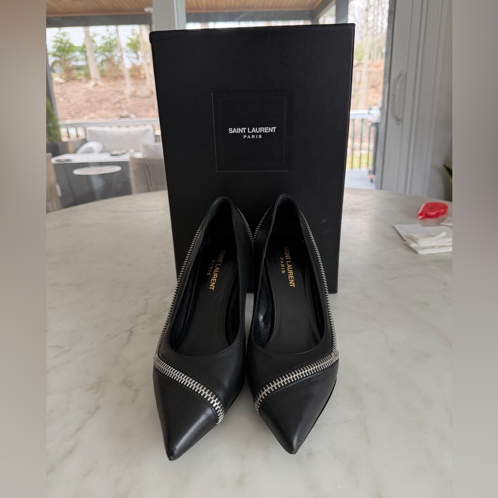 Saint Laurent Black Leather Pointed-Toe Pumps with Silver Zip Trim